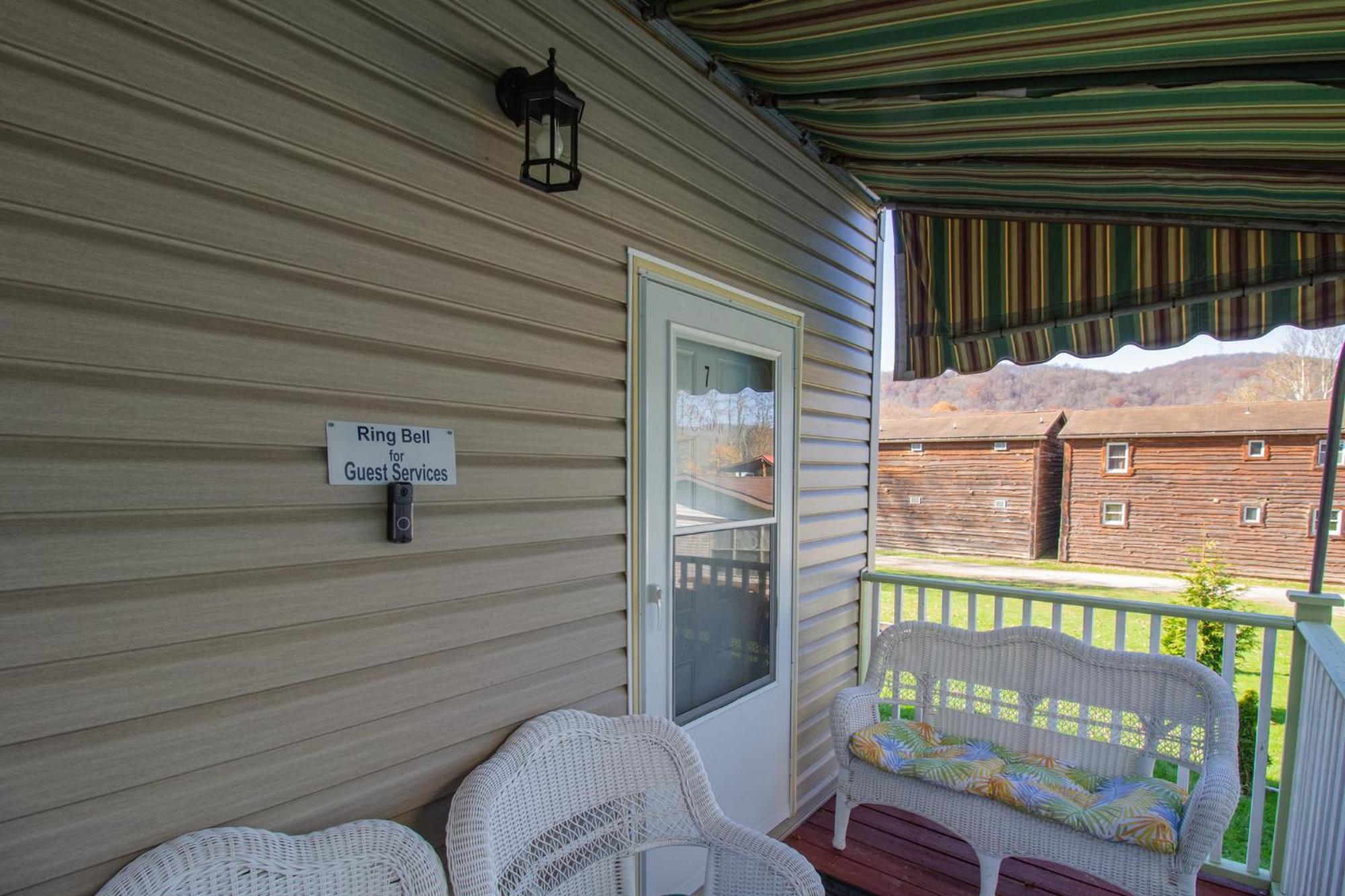 Stay In Ohiopyle In The Middle Of Town By The Gap Trail Extérieur photo